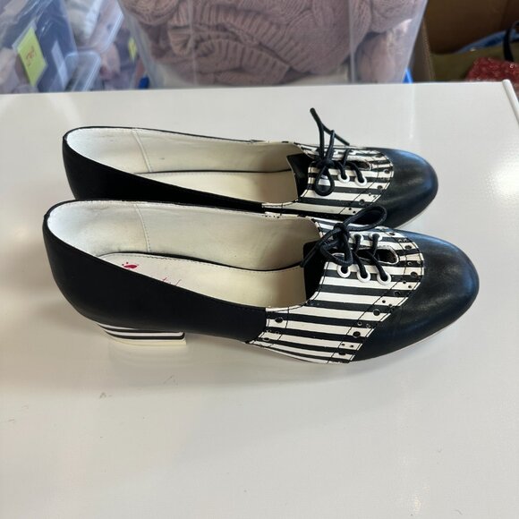 Lola Ramona Retro Style Shoes Adorable Size 41 (Roughly size 10) - Picture 5 of 6